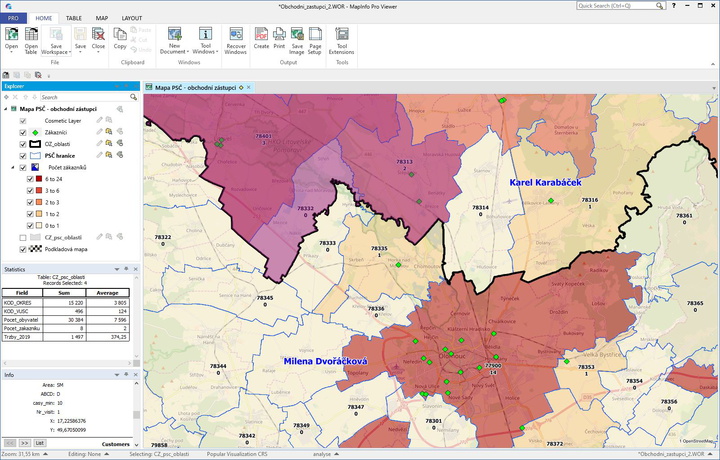 Ukázka prostředí: oblasti PSČ jsou obarveny v kategoriích podle počtu zákazníků. Vlevo se nachází ovladač vrstev, info okno a základní statistika vybraných oblastí. Zelenou značkou jsou zobrazeny zákazníci.